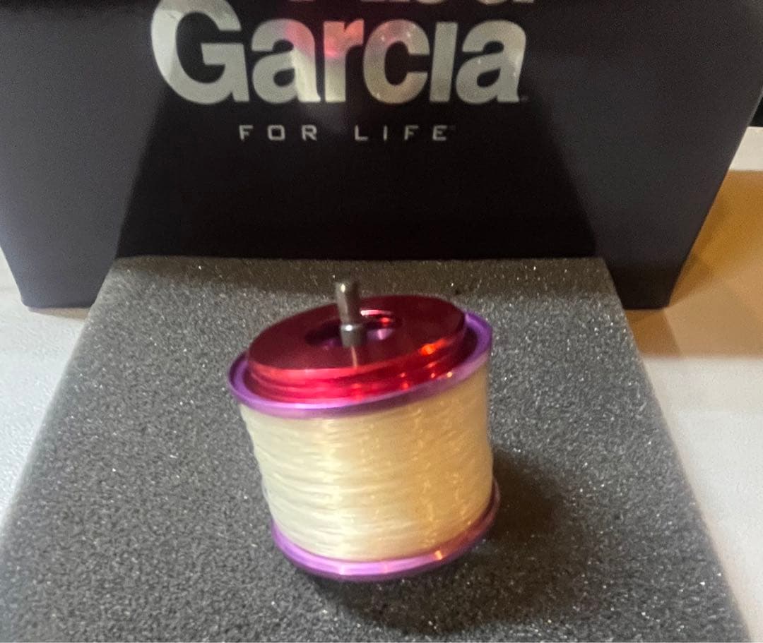 Abu Garcia EXD ベイトリール 5.4:1 黒/紫