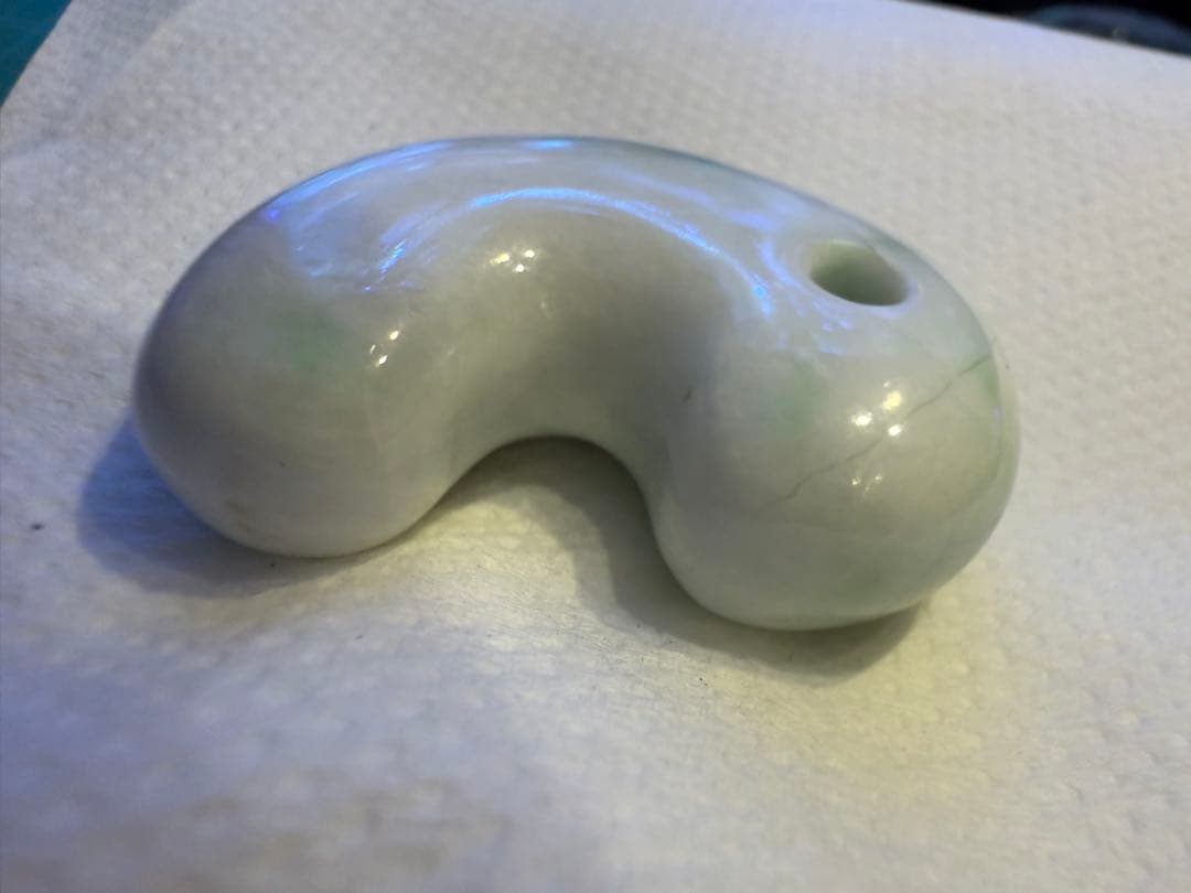 糸魚川翡翠‼️獣形勾玉‼️58,300円にて購入品‼️これ以上の値引きはいたしません‼️