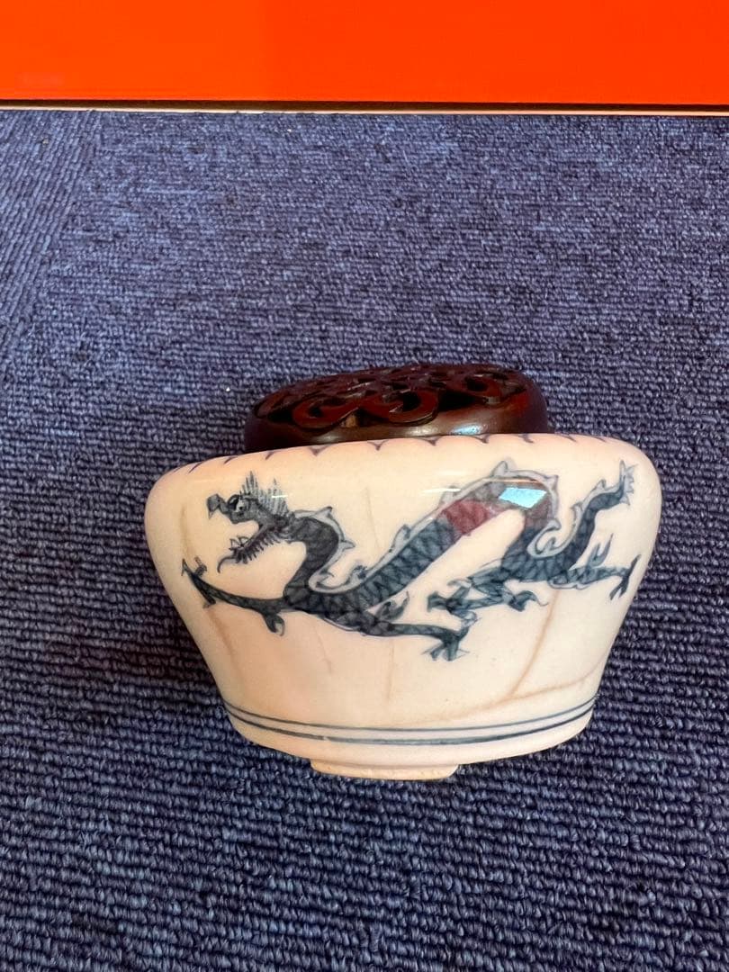 935 中国　骨董　大明萬暦年製　龍紋香炉　時代物