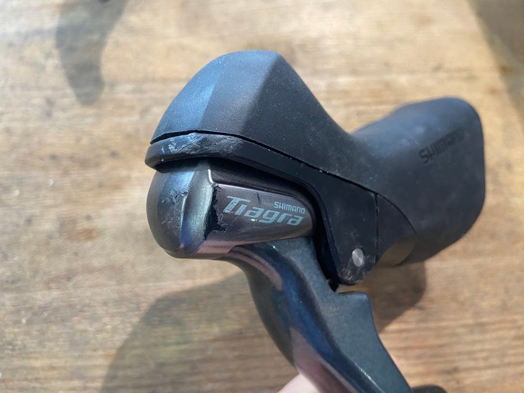 シマノ　ティアグラ　ST-4700 左右セット　カバー新品　送料込み2×10速