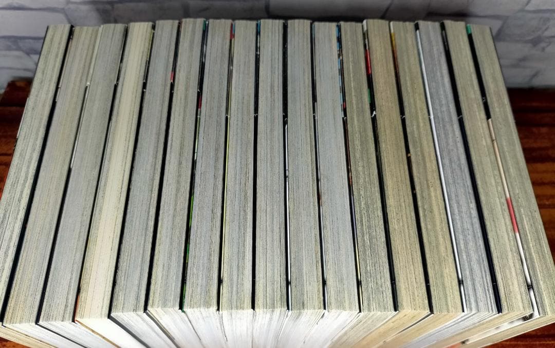 【全巻初版】進撃の巨人 全34巻セット ※1巻のみ帯なし・2巻以降は帯付きです