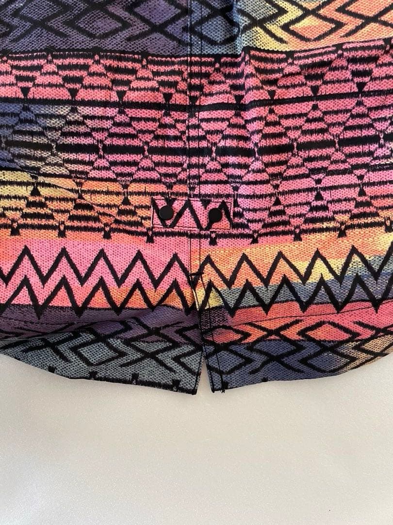 BURTON キッズ幾何学模様 ジャケットとパンツセット