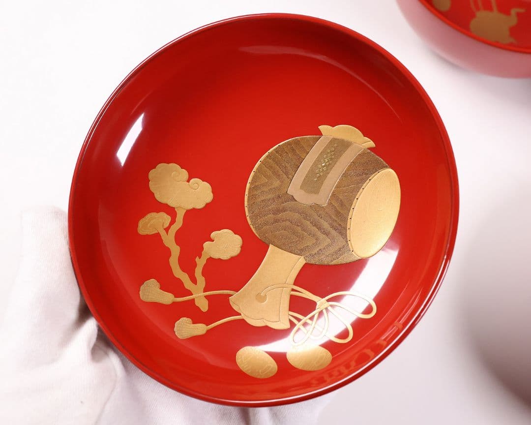 【CM360】輪島塗 宝尽くし金蒔絵 朱塗椀 二客 小槌 軍配 霊芝 木製漆器