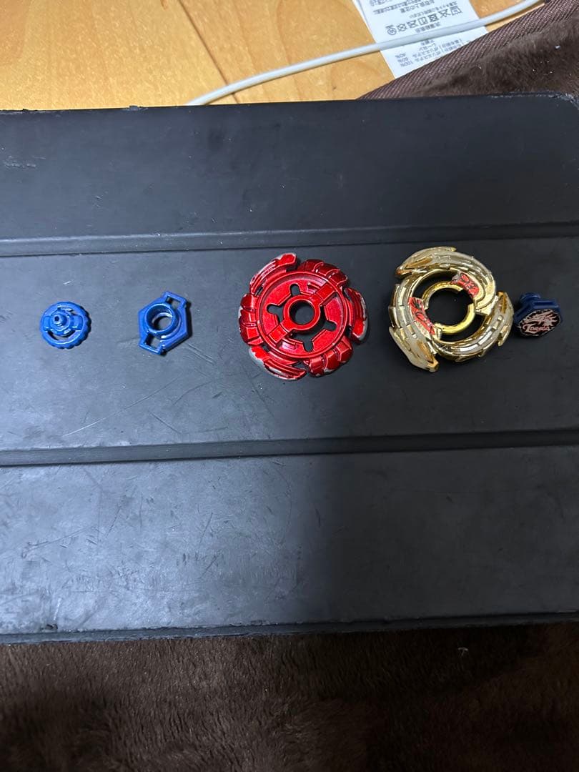 メタルファイトベイブレード　ライトニングエルドラゴ　海外限定