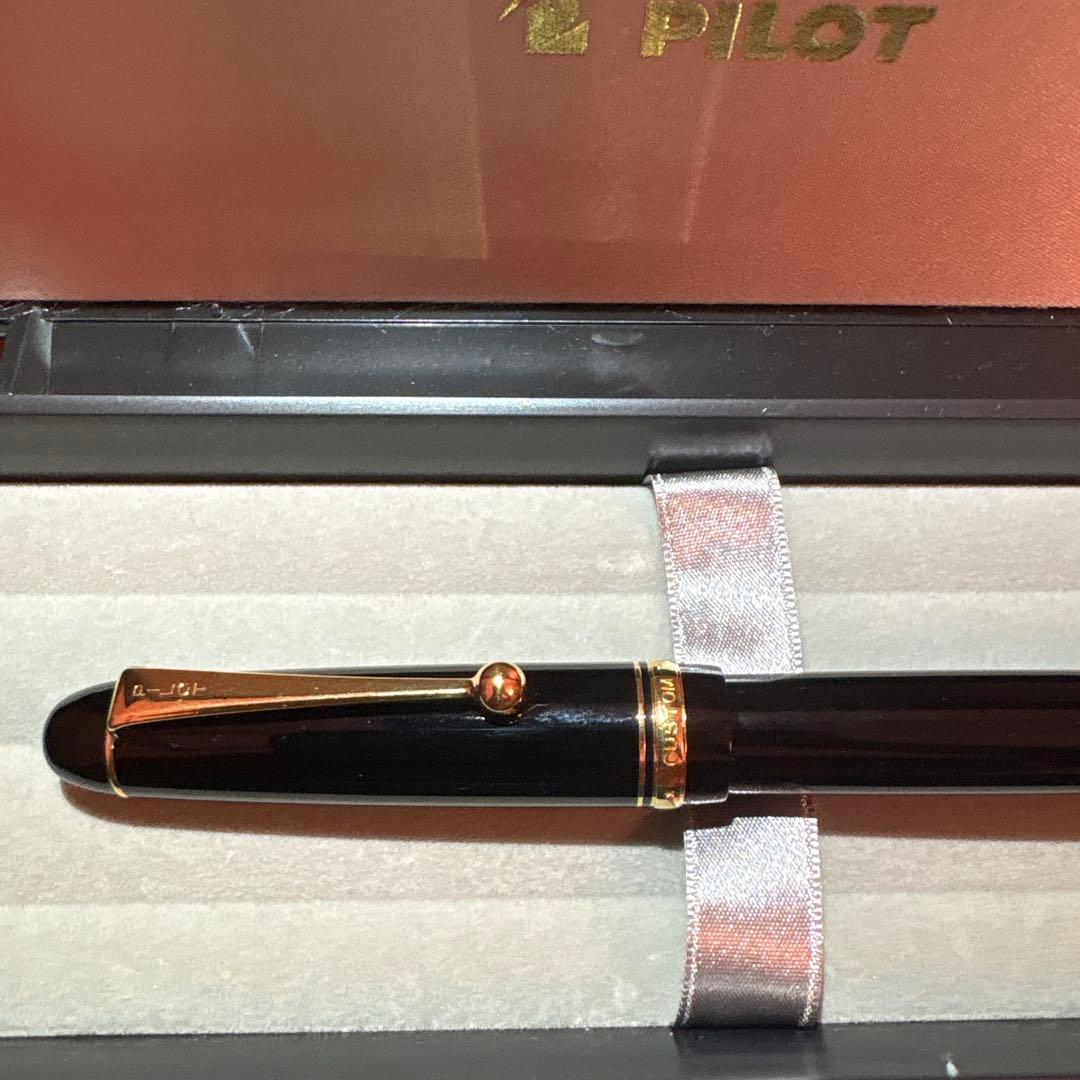【美品】【希少】扱い易い　パイロット　万年筆　FKK1000RB