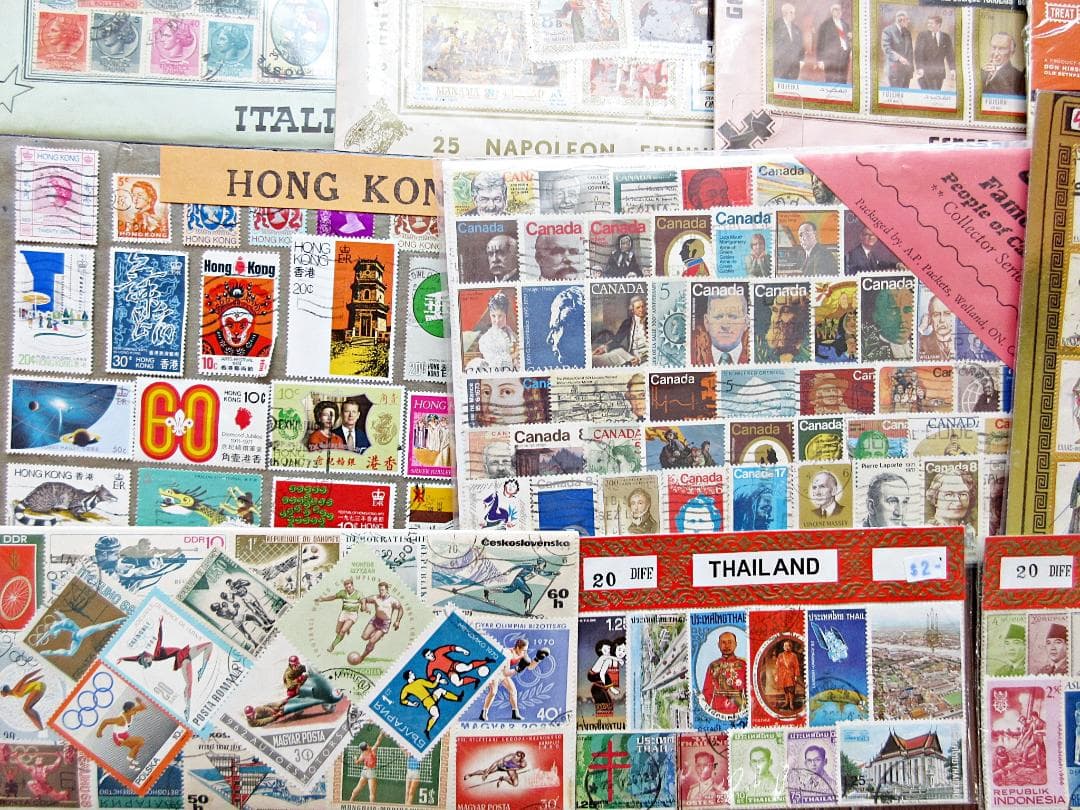 ①外国切手 台紙付き 大量セット 海外切手 まとめ売り 紙モノ ヴィンテージ