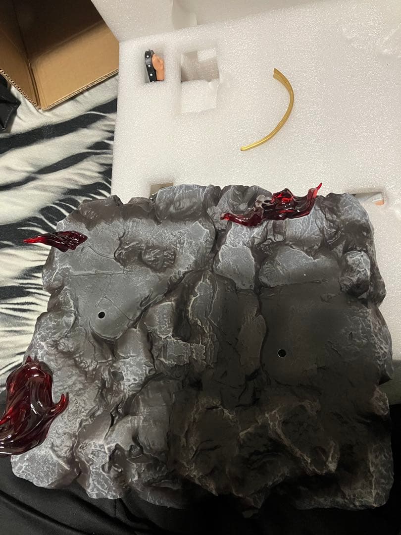 ワンピースアニメフィギュア四皇赤髪のシャンクス 66cm大型　海外品