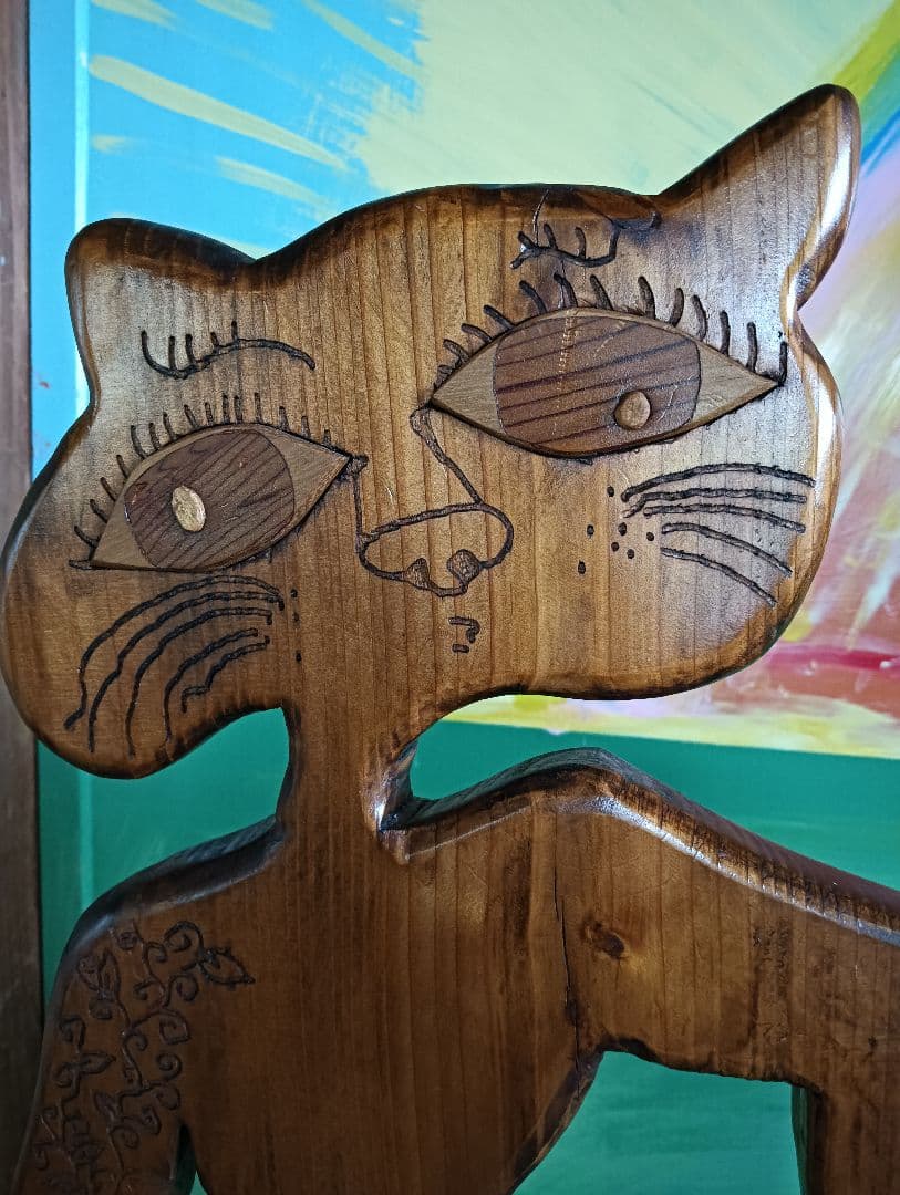 特大　猫型　木製アート彫刻　玄関先など幸せ招く猫