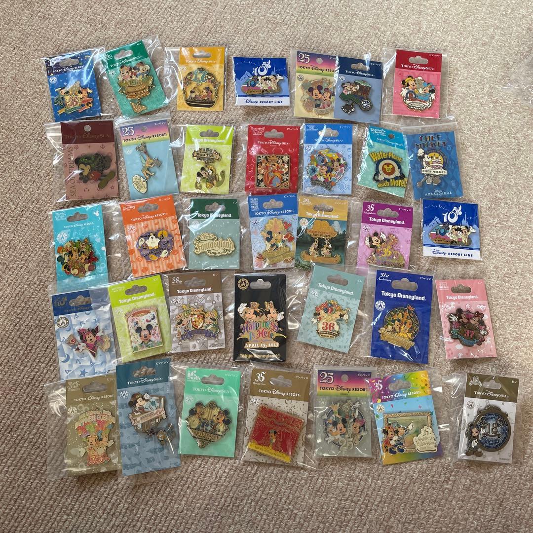 ディズニーピンバッジ 305個 まとめ売り