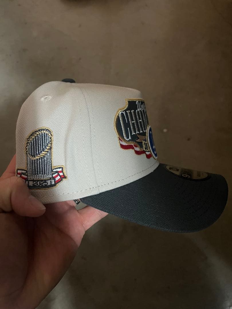 ポ*ュ様 LA 2025年ワールドシリーズチャンピオンズキャップ