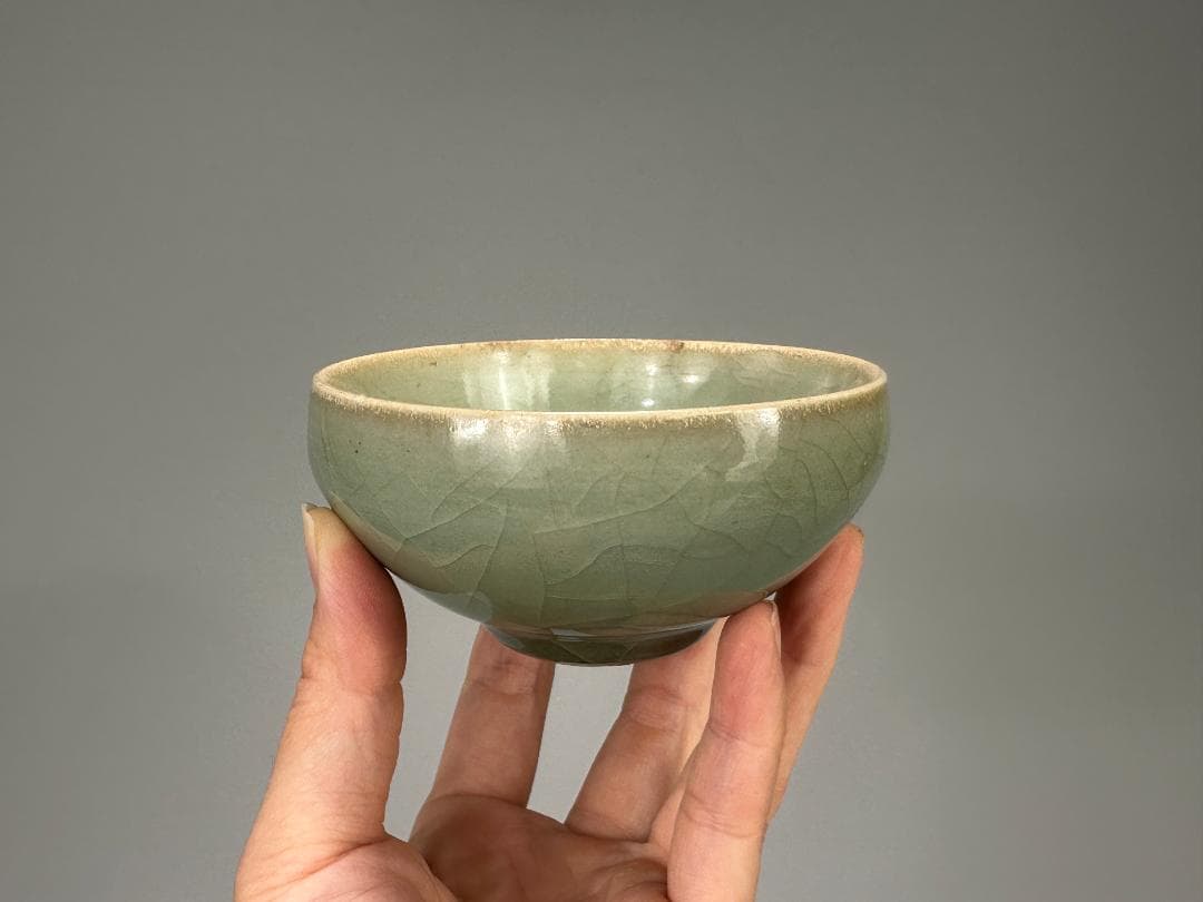 中国美術　龍泉窯　青磁茶杯　煎茶碗　貫入　盃　唐物