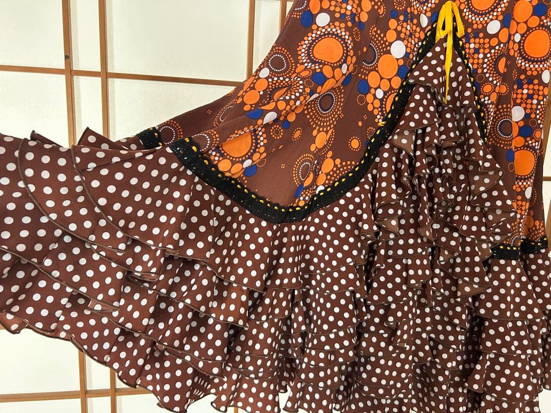 フラメンコ・ソニア ジョーンズ・ブラウン水玉ファル