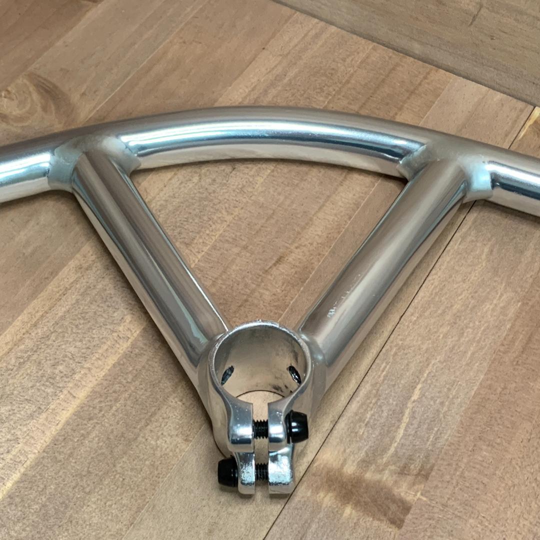 【新品】アルミ製 ステム一体型ハンドル シルバー 軽量&快適！