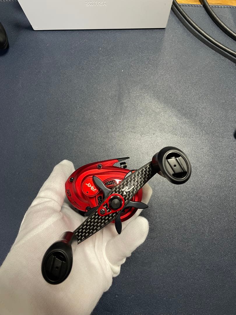 m*୧様 【美品】 アブ レボ5 ロケットL Abu REVO5 ROCKET