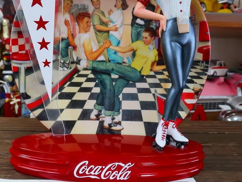 ★コカコーラ アメリカンダイナーウェートレス 50s フィギュア ＆ プレート