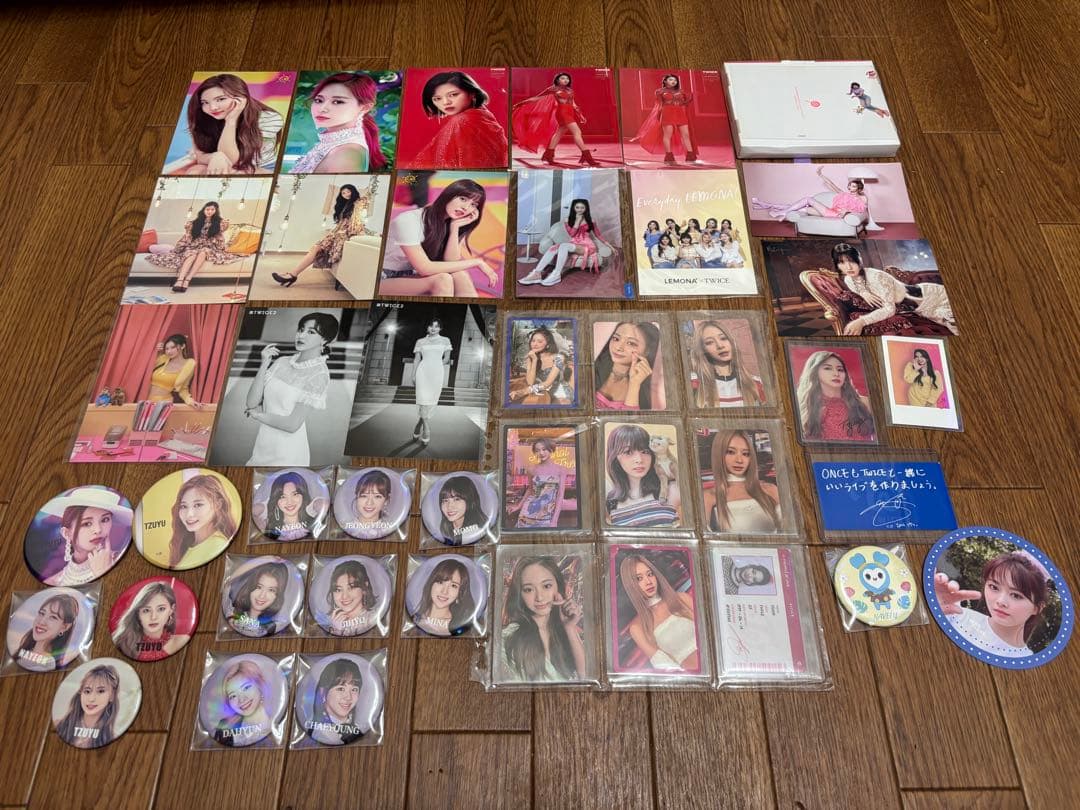 TWICE トゥワイス グッズ 大量 バラ売り可能 まとめ売り可能
