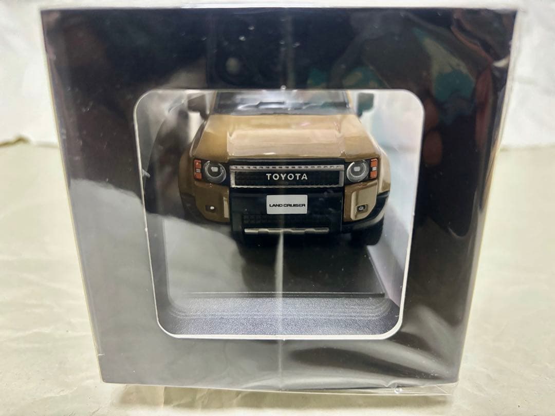 ランドクルーザー250 カラーサンプル ミニカー 3台(角目1台,丸目2台)