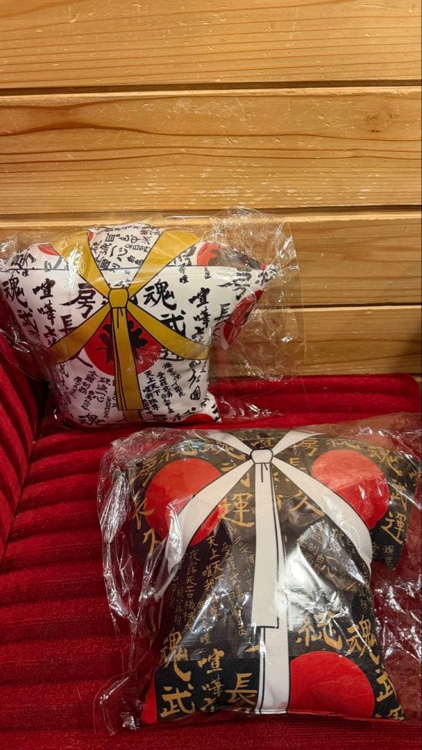 氣志團万博 2025 デジタルガチャ 特攻服クッション 白鳥松竹梅 白黒セット