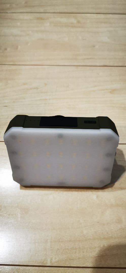 WAQ LEDランタン オリーブグリーン ハードケース付き