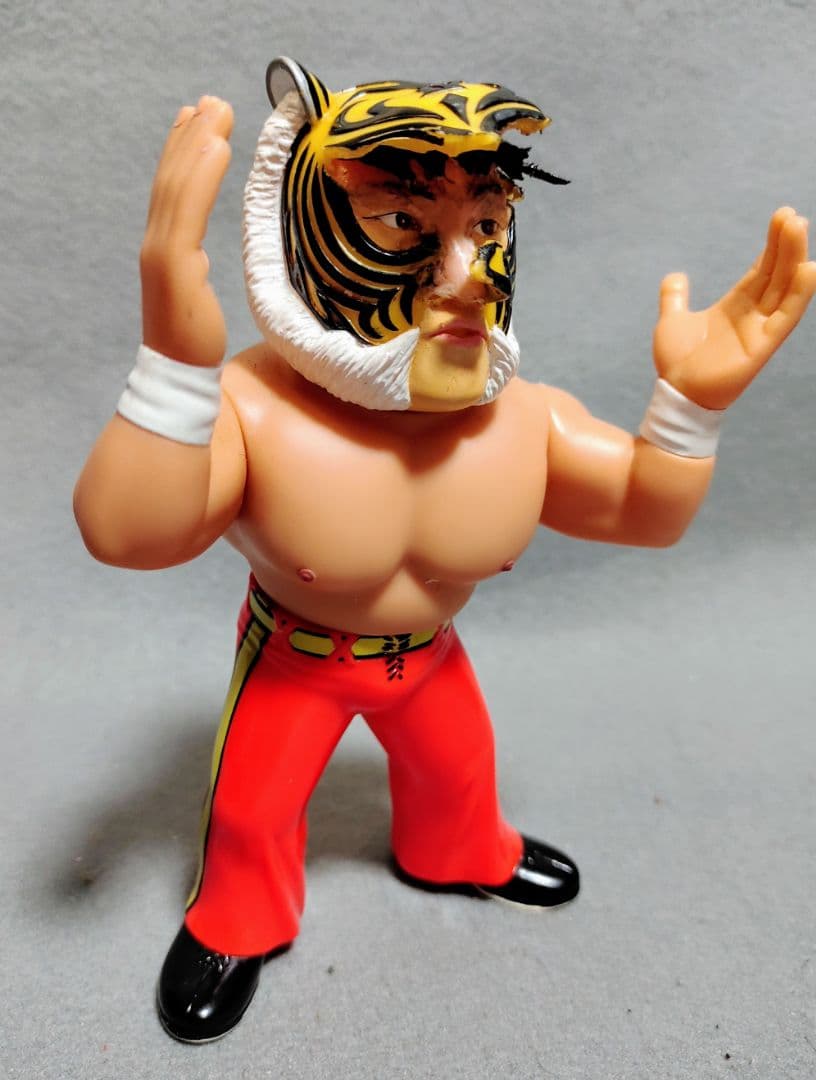 4代目タイガーマスク マスク剥ぎ 素顔見え カスタムソフビ HAO絶版 覆面剥ぎ