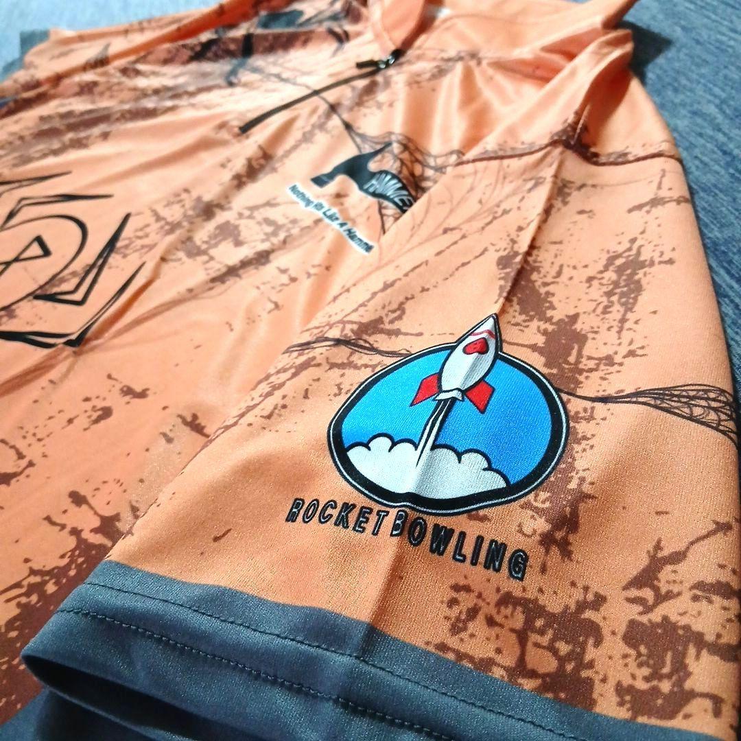 ✨新品✨ボウリングウェア　ブラックウィドー　オレンジ　サイズL　ハンマー