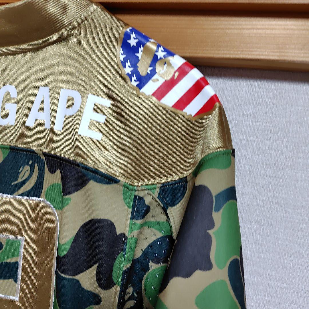 アベイシングエイプ✕adidasコラボ 迷彩柄 アメリカンフットボールシャツ