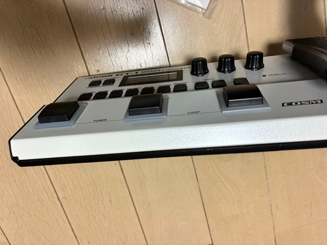 BOSS GT-1 限定ホワイト 新品電源アダプター、解説本付き