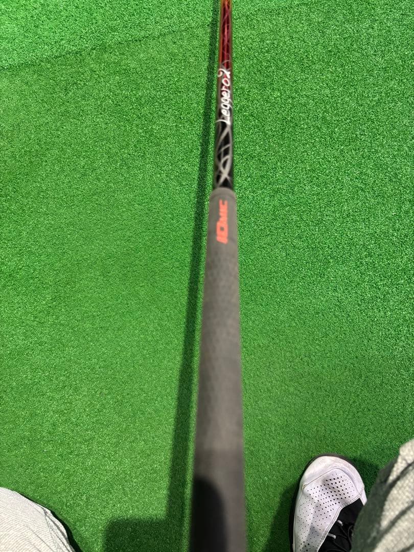 【期間限定値下げ】　AKIRA PROTOTYPE ドライバーヘッドカバー付