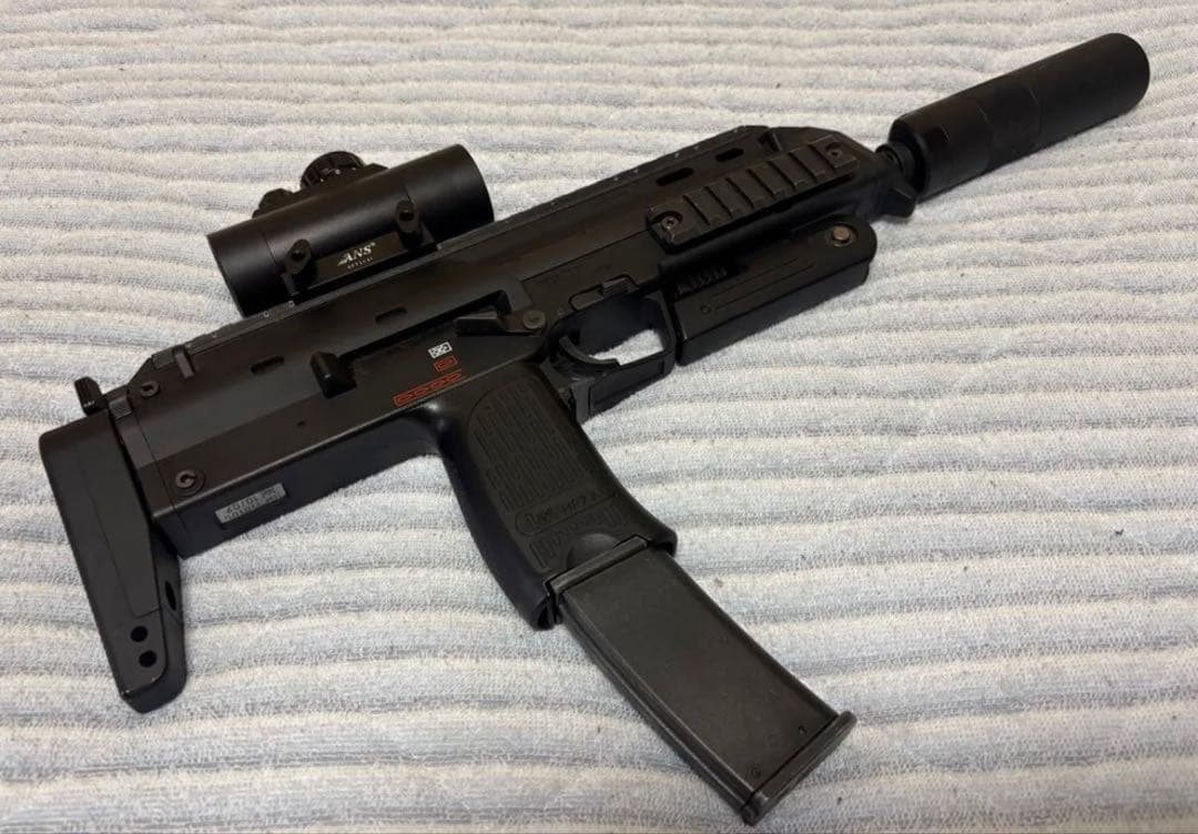東京マルイ MP7A1 (ガス)・ドットサイト・フルオートトレーサー他付属品多数