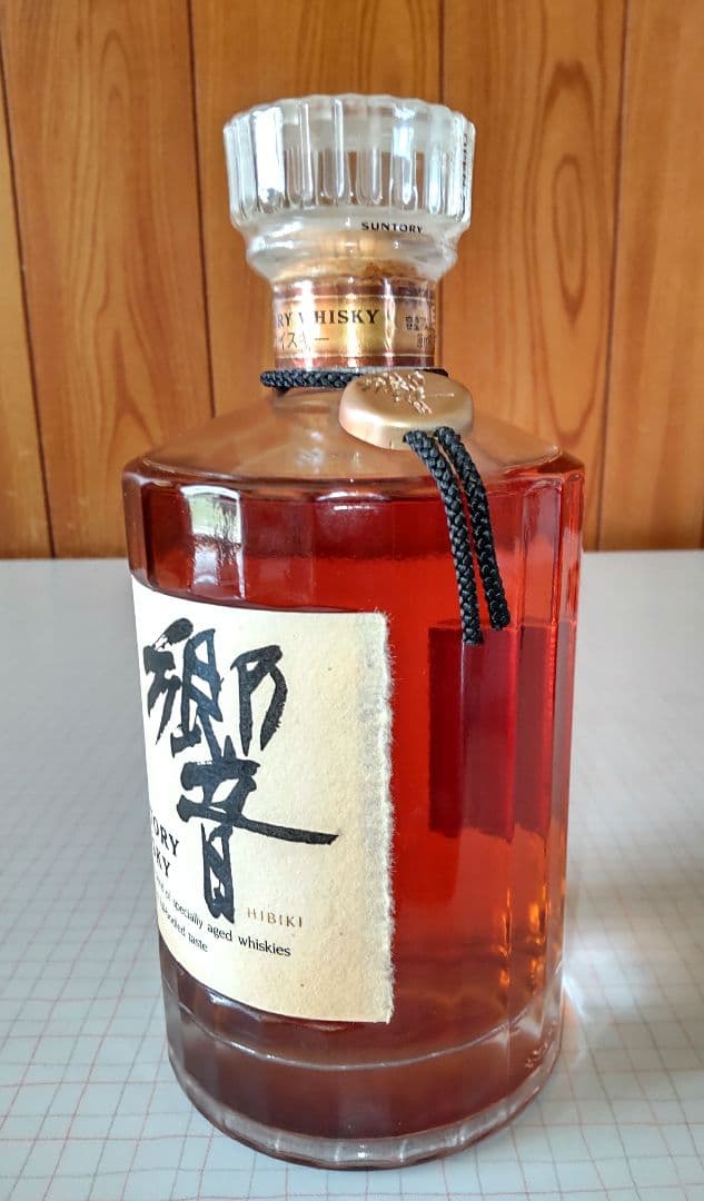 【新品·旧ボトル】サントリー 『響』 17年裏ゴールドラベル 、他 【古酒】