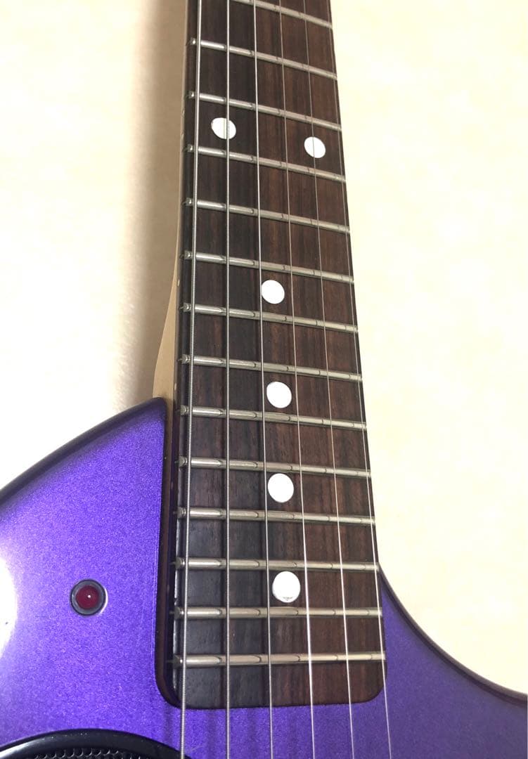 【美品】ZO-3C メタリックパープル アンプ内蔵ミニギター ヘッドフォン端子！