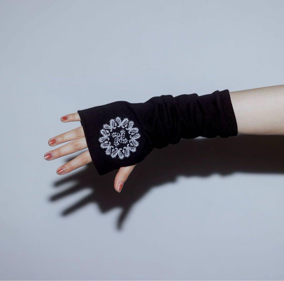 【極美品】クロノイズム アームカバー