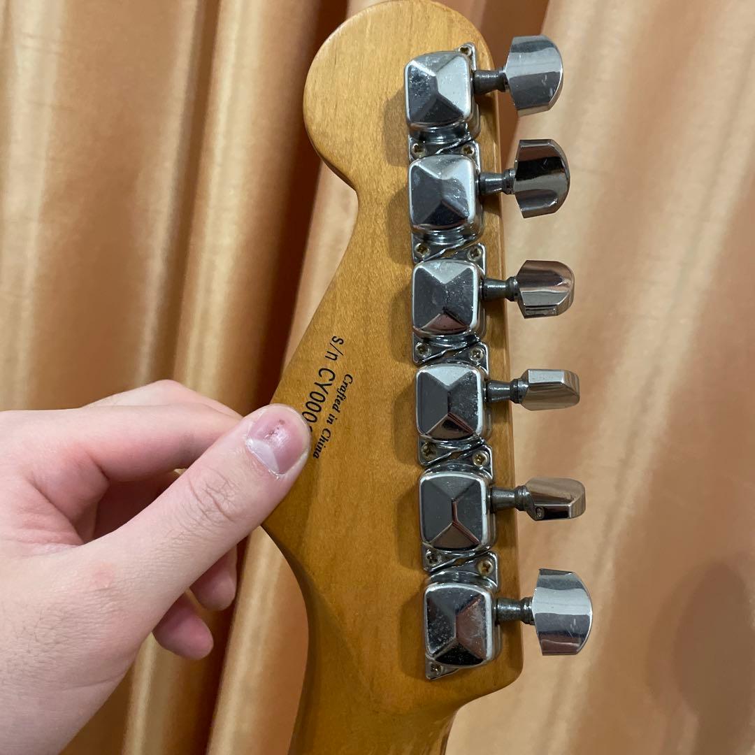 【ビンテージ】Squier ストラトキャスター サンバースト 2000年モデル