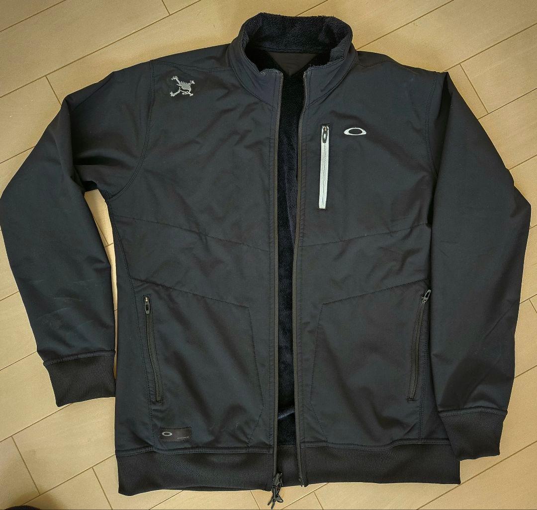 美品！OAKLEYオークリースカル　リバーシブル上下セットアップ（Lサイズ）