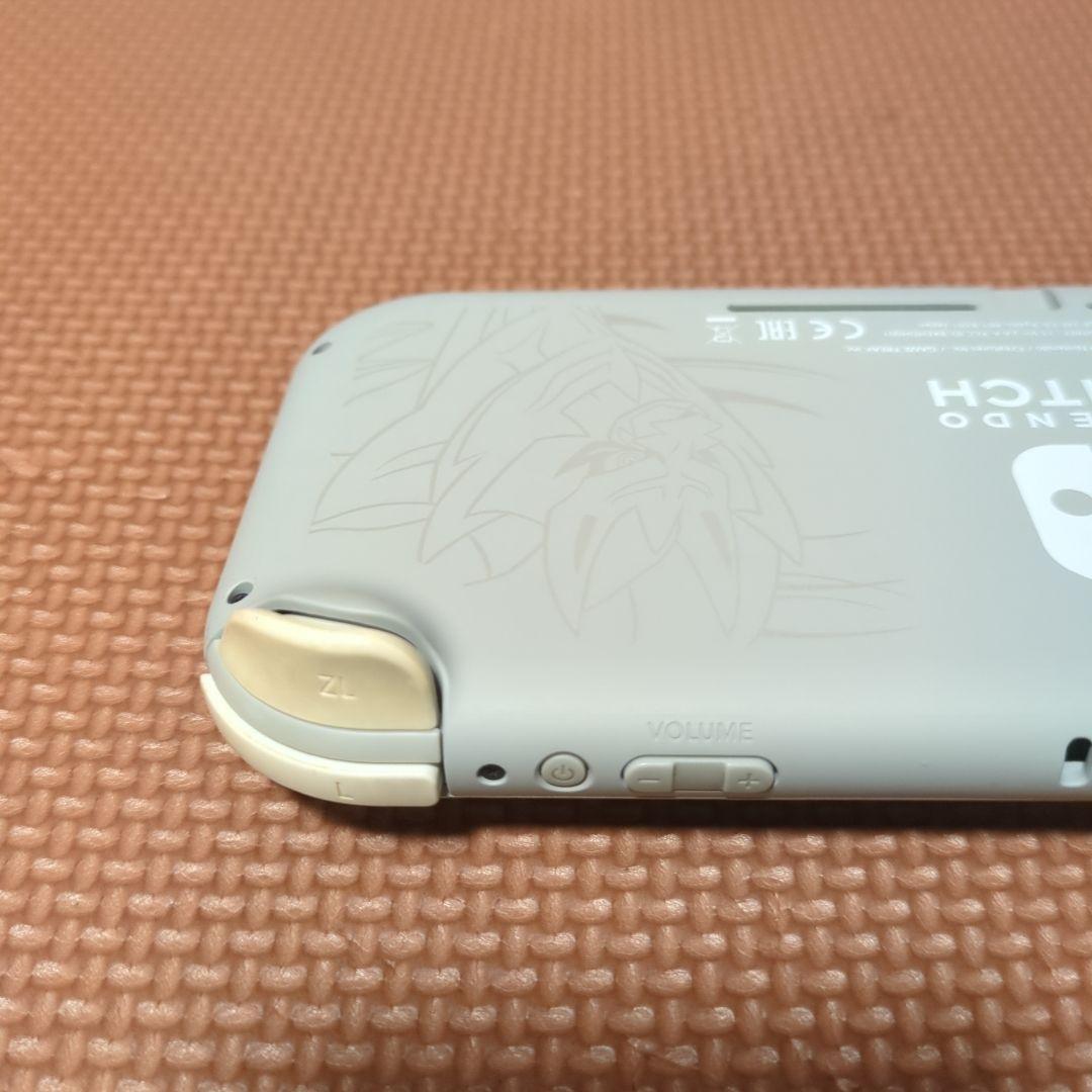 Nintendo Switch Lite ポケモン剣盾仕様　ザシアン/ザマゼンタ