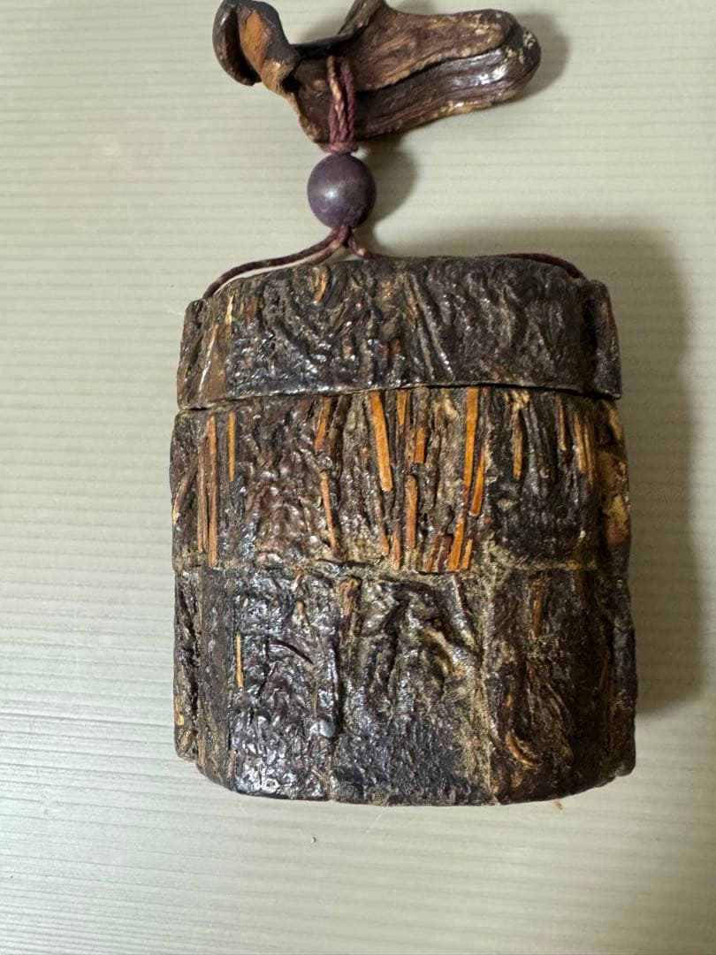 2290 時代物　印籠　根付