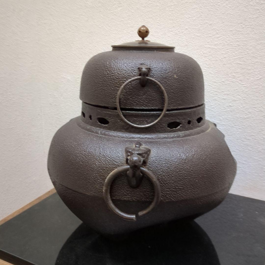 鉄釜風炉　電熱器付き　灰入り　茶道具　茶道　風炉釜　鉄　電熱器