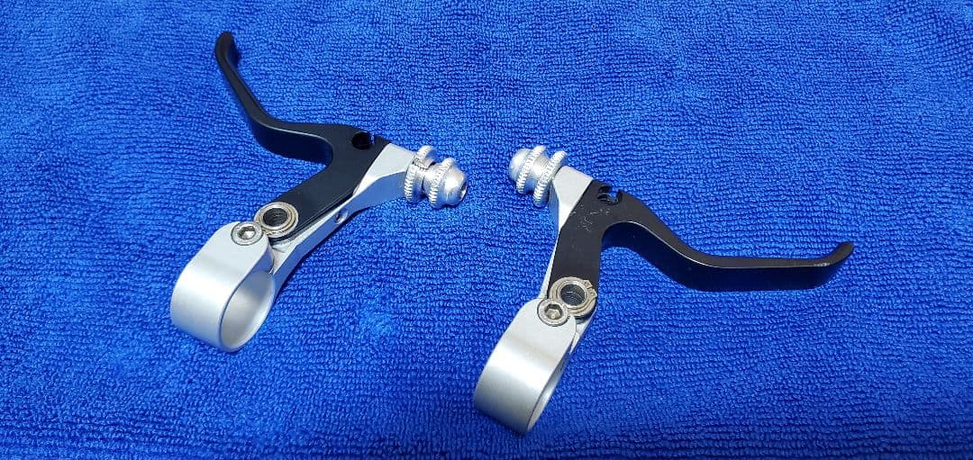 PAUL Love lever black/silver 美品