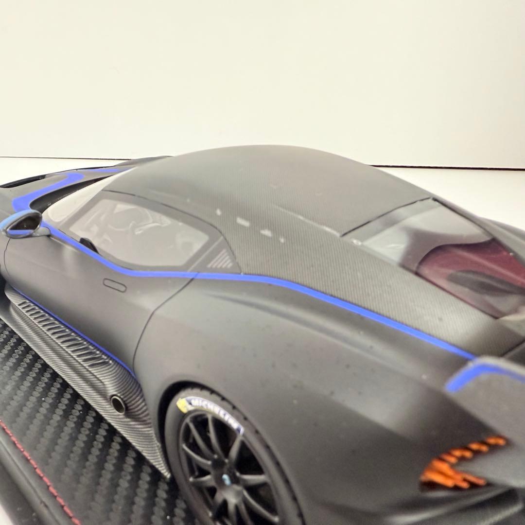 Frontiart 1／18 アストンマーチン ヴァルカン マットブラック