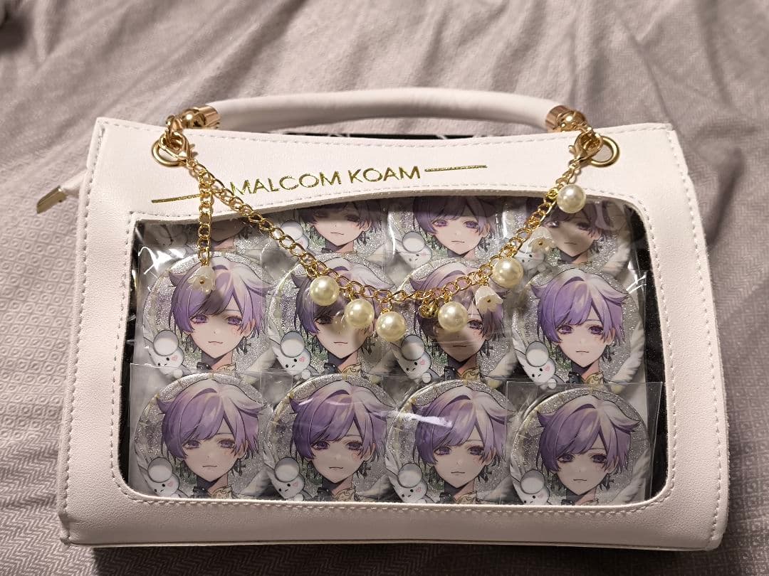 いれいす　初兎　缶バッジ付き痛バ