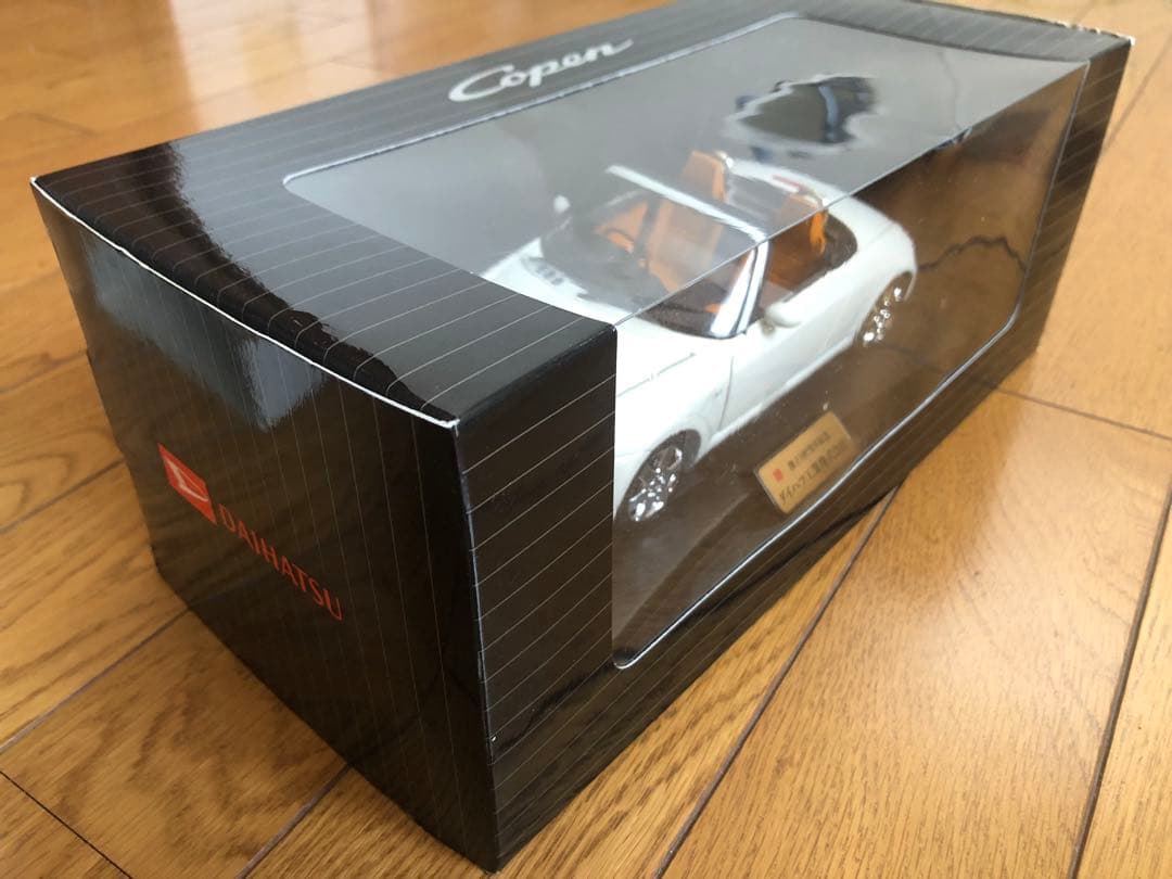 M*中様 【希少】ダイハツ創立100周年記念 コペン 1/18スケール ミニカー