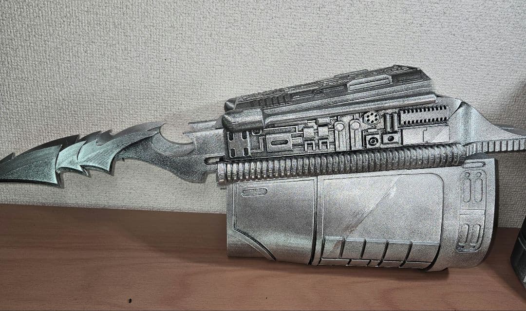 プレデター　リストブレイドガントレット　1/1スケール　レプリカ　エイリアン