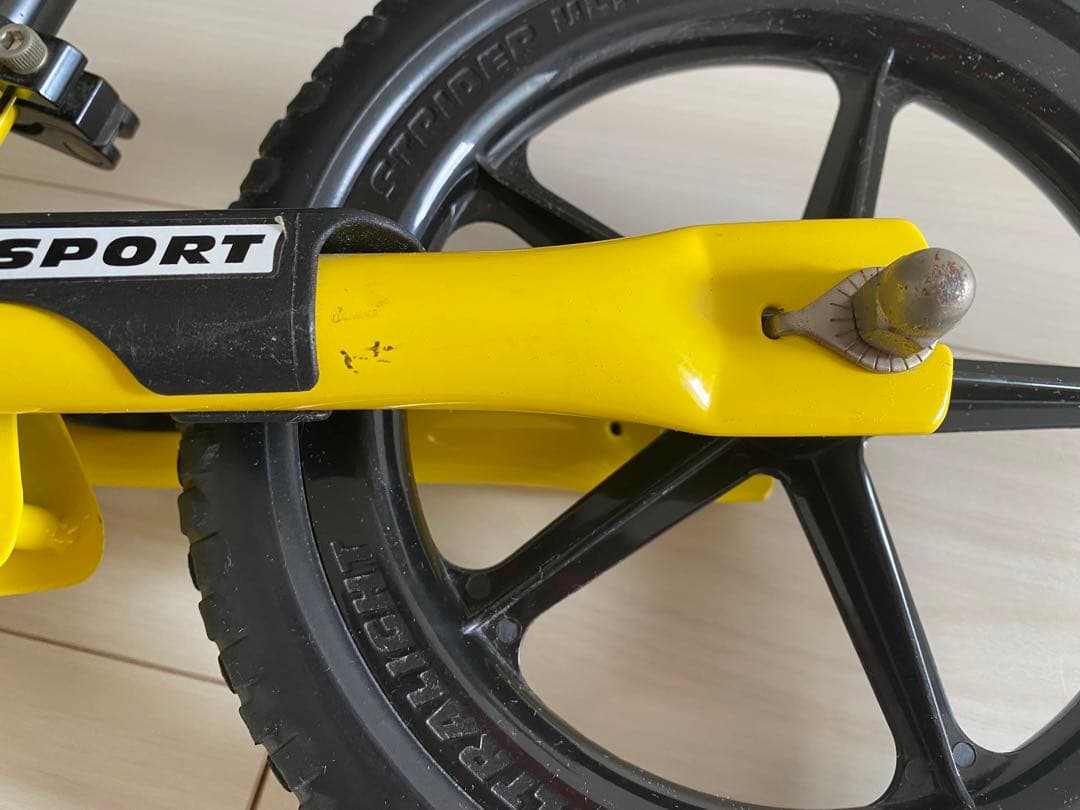 ストライダー　STRIDER 12 イエロー