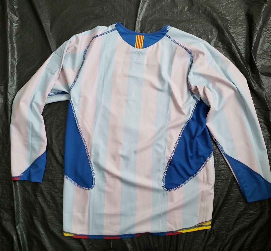 サッカー　希少　タグ付き　ユニフォーム　長袖　バルセロナ　シャビ