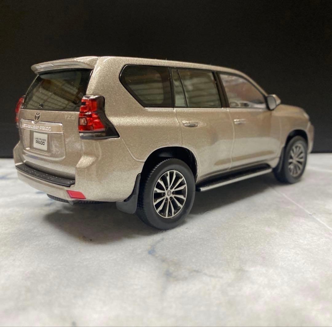 トヨタ ランドクルーザープラド カラーサンプルミニカー 2台セット　非売品