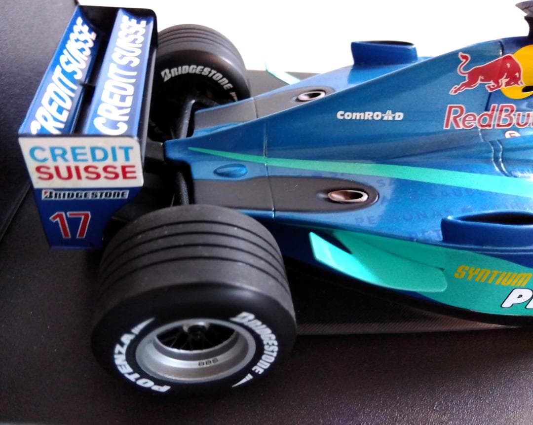 PMA 1/18 レッドブル ザウバー ペトロナス C20 K.ライコネン