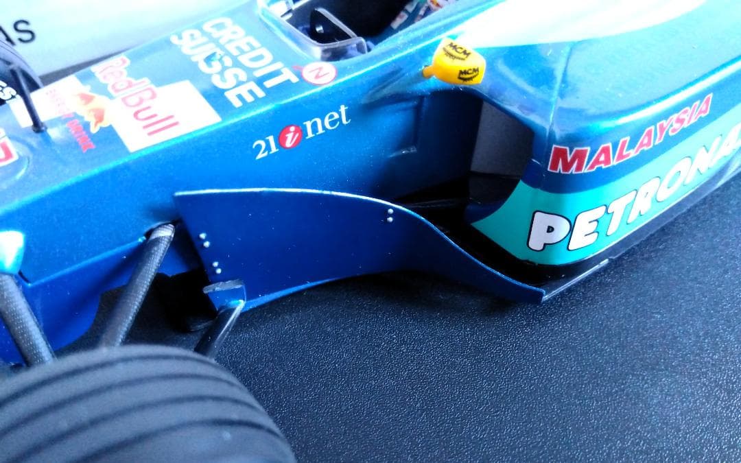 PMA 1/18 レッドブル ザウバー ペトロナス C20 K.ライコネン