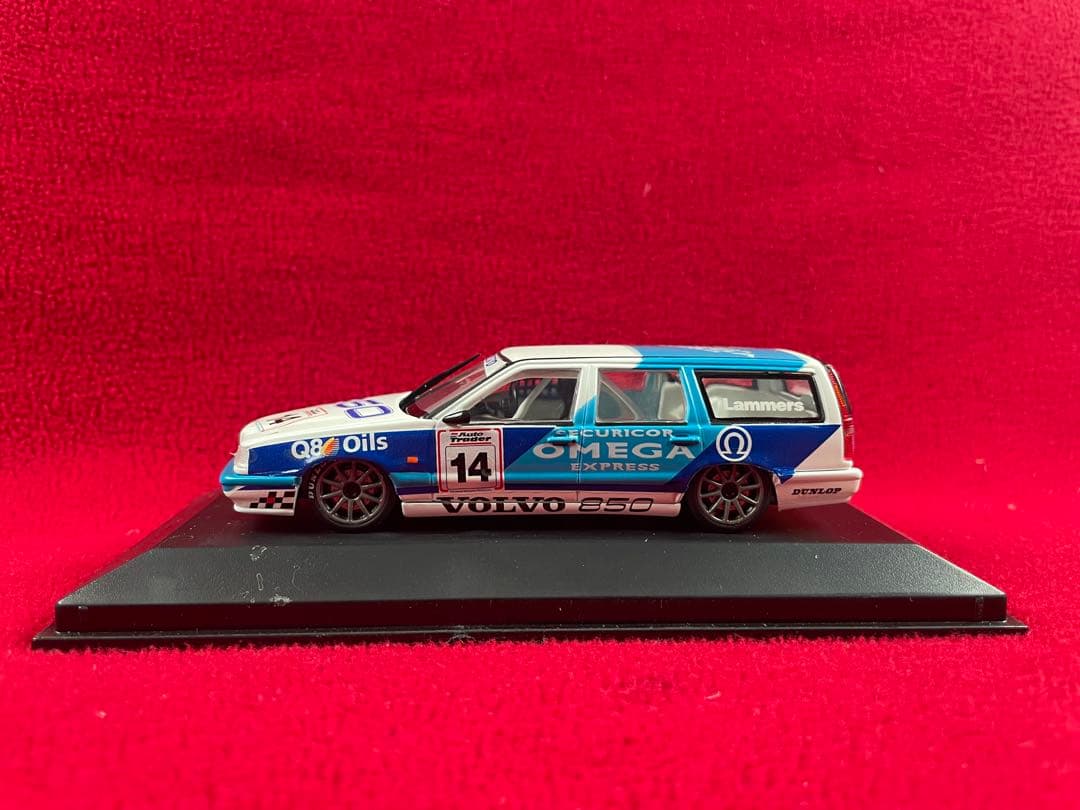 1/43　ボルボ850 ミニチャンプス　　オメガ　ミニカー　　ワゴン
