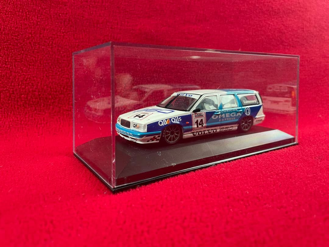 1/43　ボルボ850 ミニチャンプス　　オメガ　ミニカー　　ワゴン
