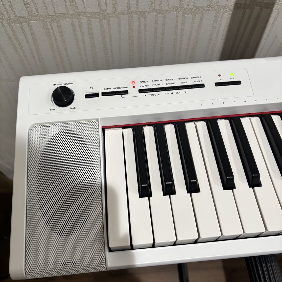 YAMAHA piaggero NP-32 ホワイト 76鍵盤　スタンド、チェア
